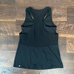 Lululemon Criss Cross Back Mesh Overlay Athletic Black Tank Top w/ Built in Bra